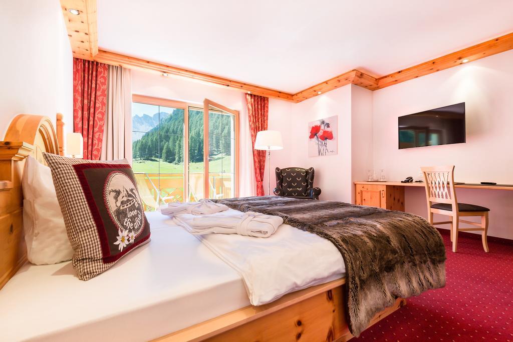 Chasa Castello Relax & Spa Samnaun Chambre photo